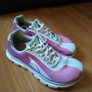 Altra One 2.5, size 6 women's